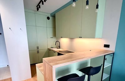 Alquiler de un elegante piso de 2 habitaciones, 49 m², con jardín privado en Cracovia, Polonia